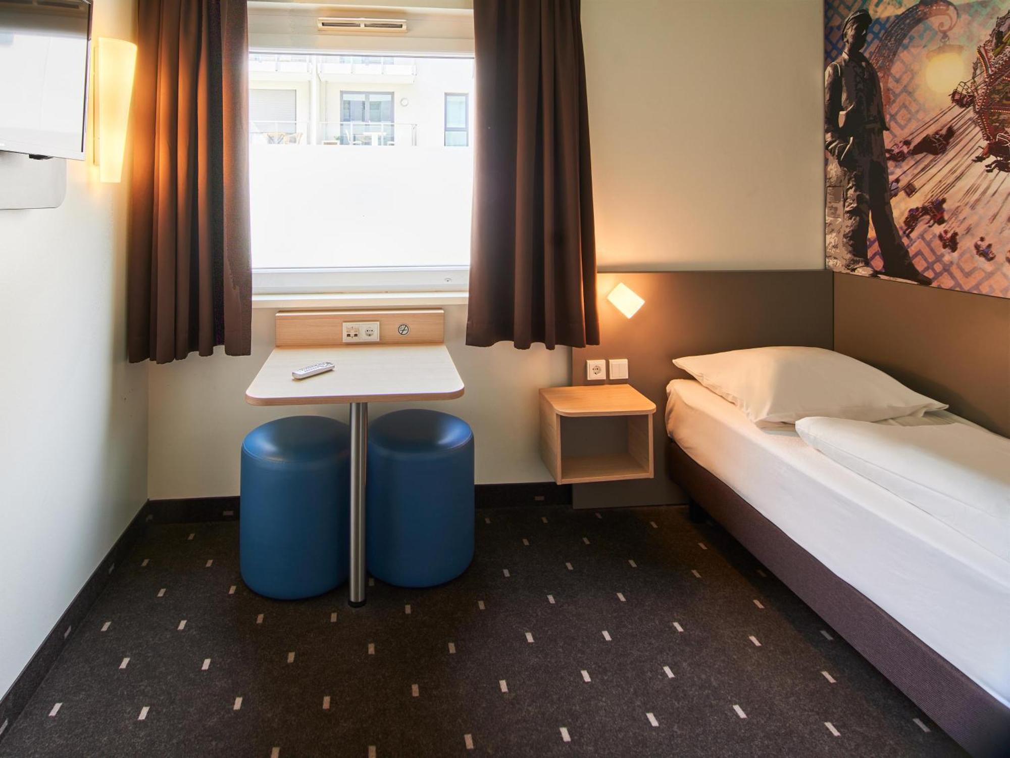 B&B Hotel Дармщат Екстериор снимка
