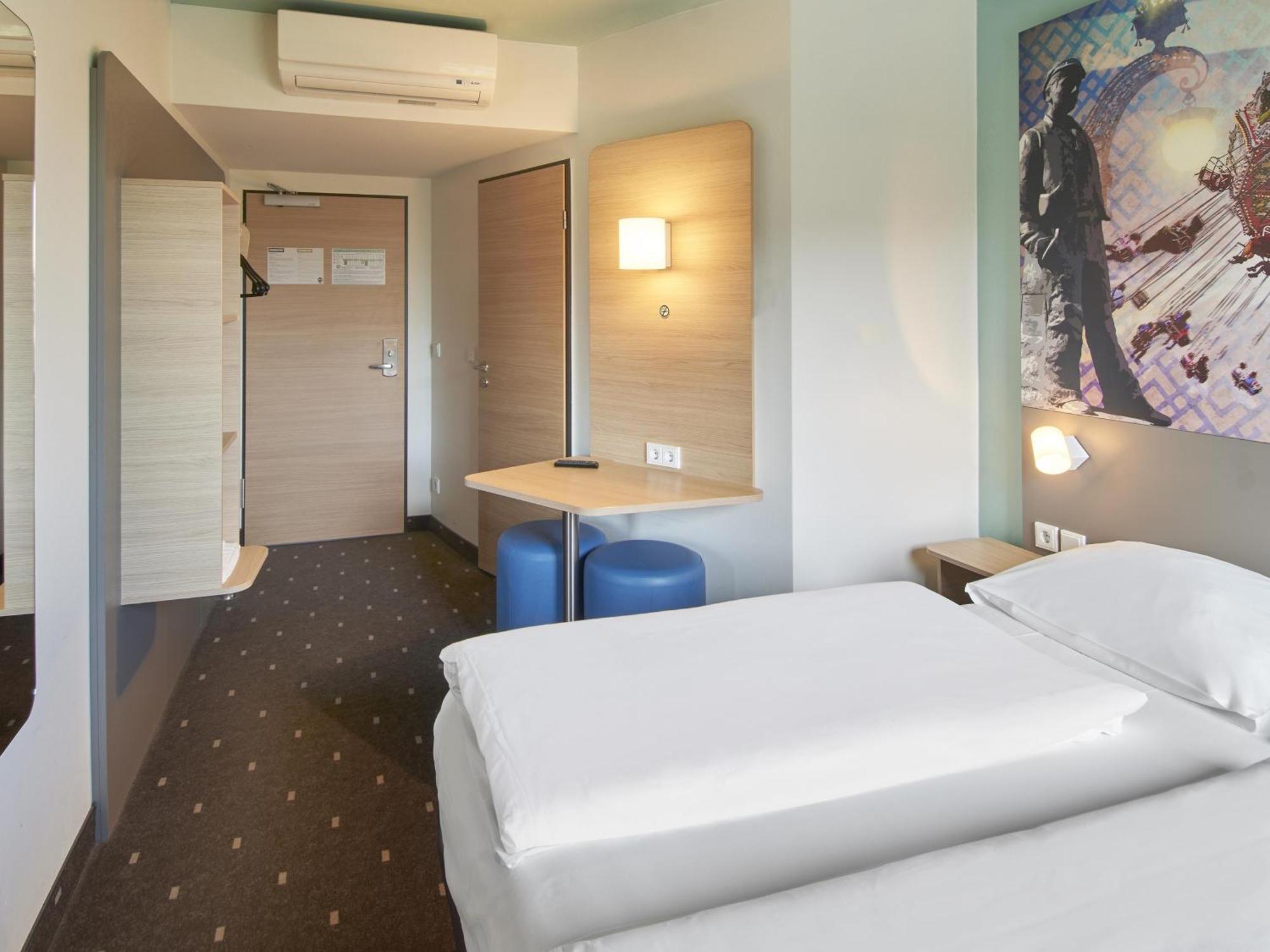 B&B Hotel Дармщат Екстериор снимка